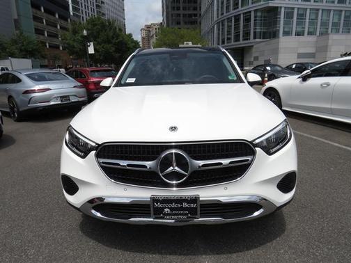 2025 Mercedes-Benz GLC 350e Base