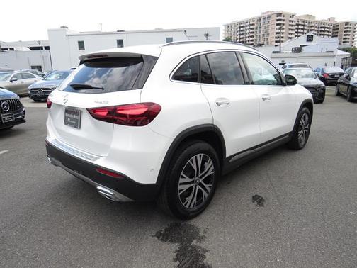 2025 Mercedes-Benz GLA 250 4MATIC