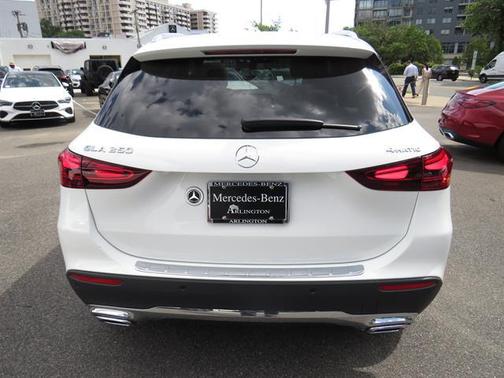 2025 Mercedes-Benz GLA 250 4MATIC