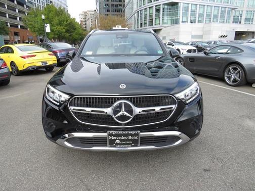 2025 Mercedes-Benz GLC 300 4MATIC
