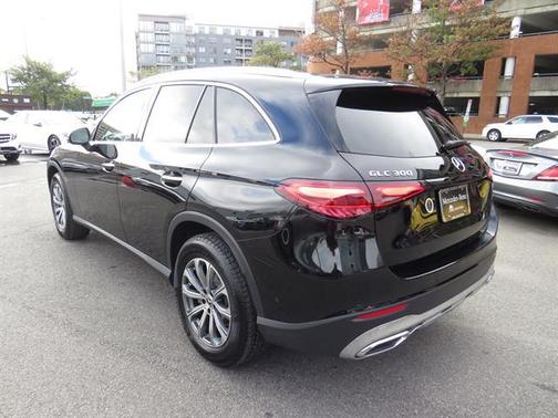2025 Mercedes-Benz GLC 300 4MATIC