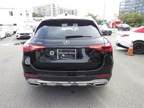 2025 Mercedes-Benz GLC 300 4MATIC