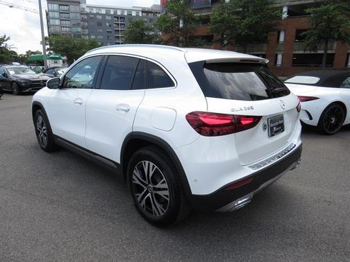 2025 Mercedes-Benz GLA 250 4MATIC