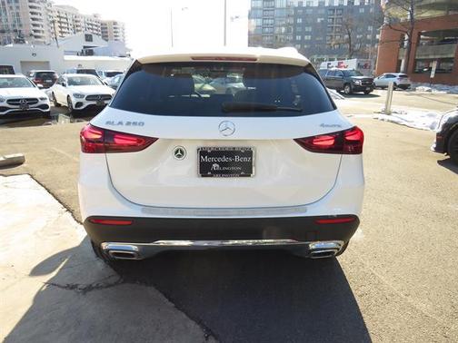 2025 Mercedes-Benz GLA 250 4MATIC
