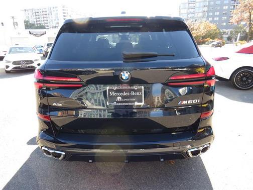 2025 BMW X5 M60i