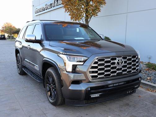 2025 Toyota Sequoia Base