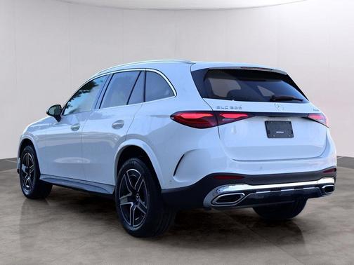 2025 Mercedes-Benz GLC 300 4MATIC