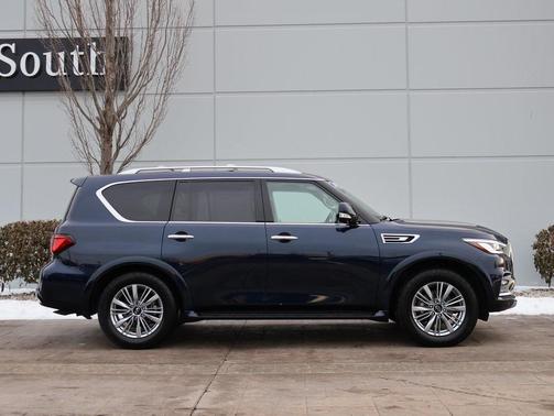 2021 INFINITI QX80 Luxe