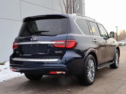 2021 INFINITI QX80 Luxe