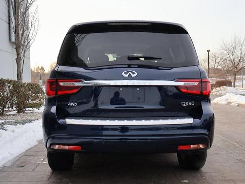 2021 INFINITI QX80 Luxe