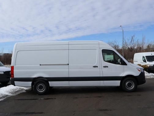 2025 Mercedes-Benz Sprinter 2500 High Roof