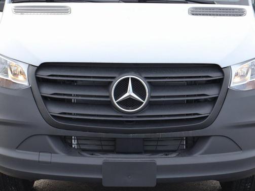 2025 Mercedes-Benz Sprinter 2500 High Roof