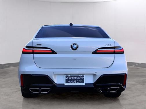2024 BMW 760 i xDrive
