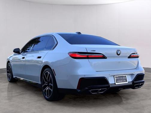 2024 BMW 760 i xDrive