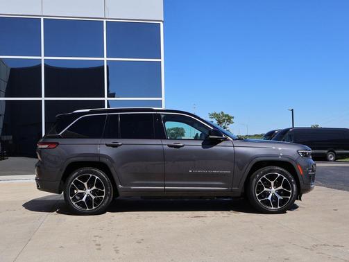 Baltic Gray Metallic Clearcoat 2022 Jeep Grand Cherokee 4xe Summit Reserve