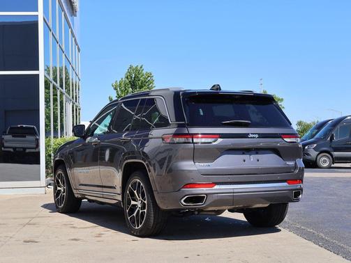 Baltic Gray Metallic Clearcoat 2022 Jeep Grand Cherokee 4xe Summit Reserve