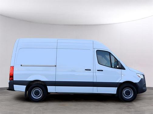 2024 Mercedes-Benz Sprinter 2500 Standard Roof