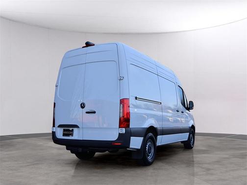 2024 Mercedes-Benz Sprinter 2500 Standard Roof
