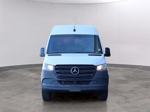 2024 Mercedes-Benz Sprinter 2500 Standard Roof
