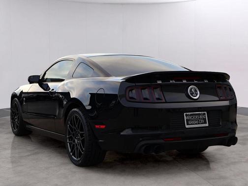 2013 Ford Shelby GT500 Base