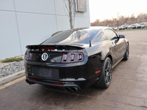 2013 Ford Shelby GT500 Base