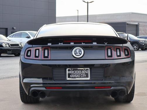 2013 Ford Shelby GT500 Base