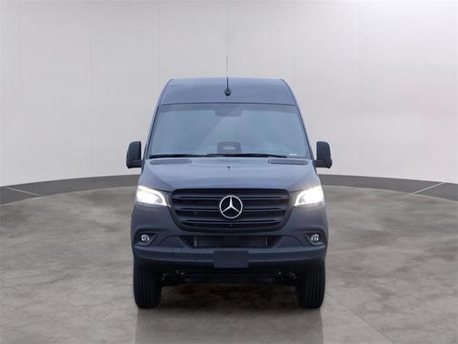 2026 Mercedes-Benz Sprinter 2500 Cargo 144 WB
