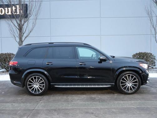 2022 Mercedes-Benz GLS 450 4MATIC