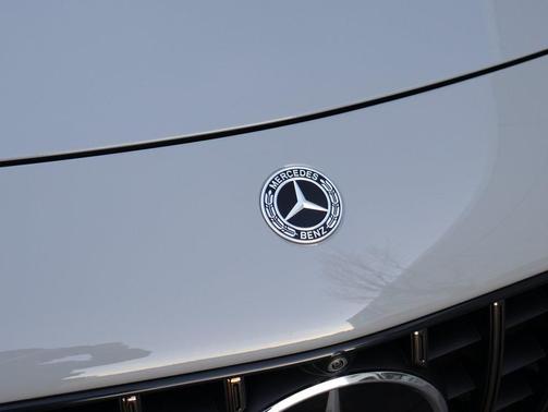 2022 Mercedes-Benz AMG SL 63 Base