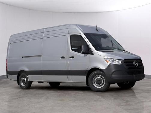 2024 Mercedes-Benz Sprinter 2500 Cargo 170 WB