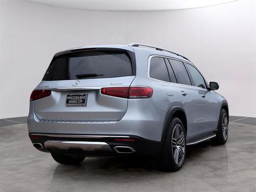 2023 Mercedes-Benz GLS 450 4MATIC