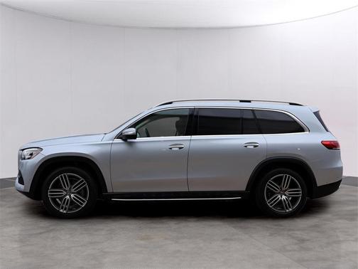 2023 Mercedes-Benz GLS 450 4MATIC