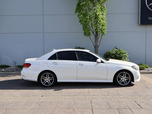 Diamond Silver Metallic 2016 Mercedes-Benz E-Class 4MATIC