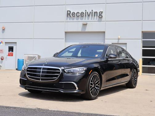 Obsidian Black Metallic 2023 Mercedes-Benz S-Class 4MATIC