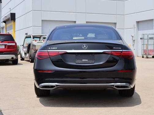 Obsidian Black Metallic 2023 Mercedes-Benz S-Class 4MATIC