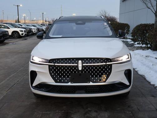 2024 Lincoln Nautilus Reserve