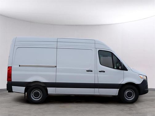 2026 Mercedes-Benz Sprinter 2500 Standard Roof