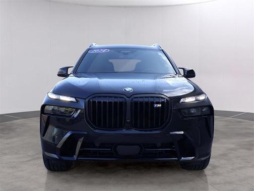 2024 BMW X7 M60i