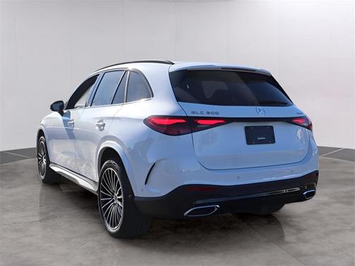 2026 Mercedes-Benz GLC 300 4MATIC