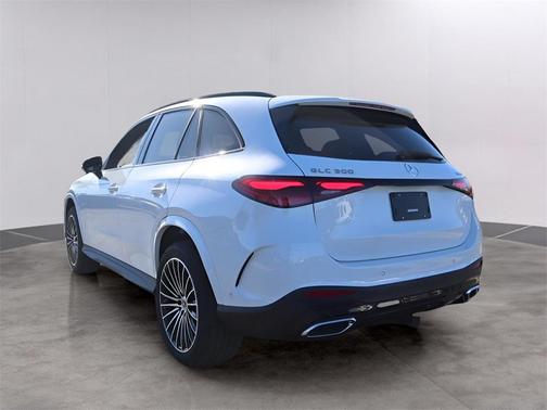 2026 Mercedes-Benz GLC 300 4MATIC
