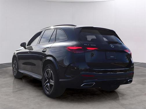 2026 Mercedes-Benz GLC 300 4MATIC