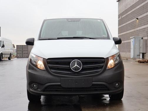 2023 Mercedes-Benz Metris Base