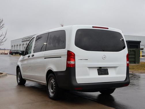 2023 Mercedes-Benz Metris Base