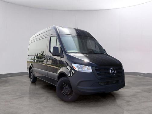 2025 Mercedes-Benz Sprinter 2500 Standard Roof
