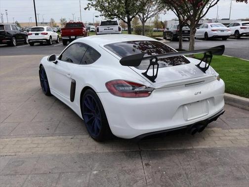 2016 Porsche Cayman GT4