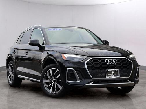 2022 Audi Q5 45 S line Premium
