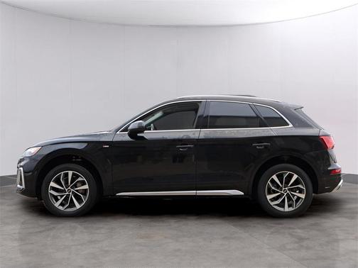 2022 Audi Q5 45 S line Premium