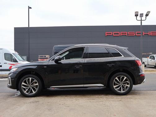 2022 Audi Q5 45 S line Premium