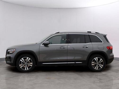 Mountain Grey Metallic 2026 Mercedes-Benz GLB 250 4MATIC