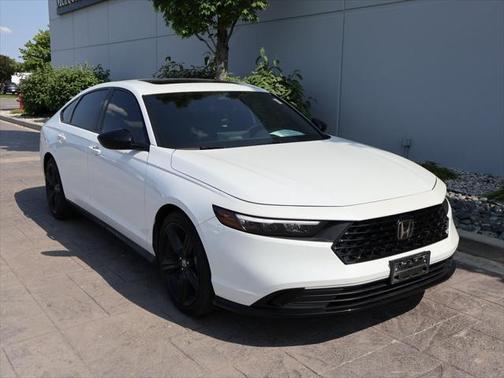 2023 Honda Accord Hybrid Base